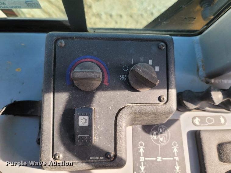 image for item MB9788 2005 Caterpillar D3GXL  dozer