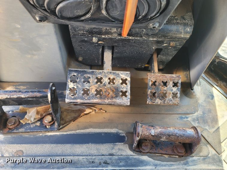 image for item MB9788 2005 Caterpillar D3GXL  dozer