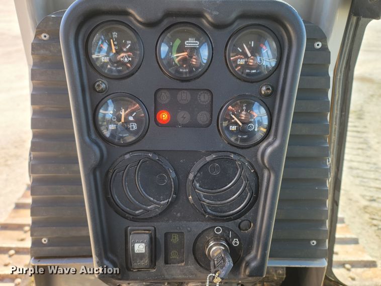 image for item MB9788 2005 Caterpillar D3GXL  dozer