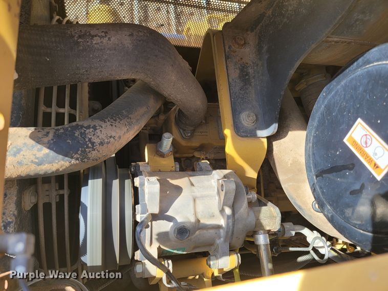 image for item MB9788 2005 Caterpillar D3GXL  dozer