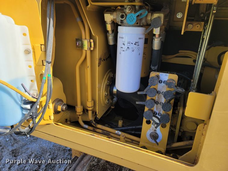 image for item MB9788 2005 Caterpillar D3GXL  dozer