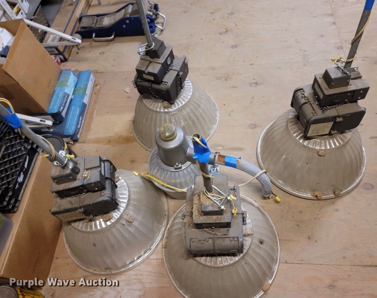 image for item MB9793 (4) Lithonia hi-tek overhead lights