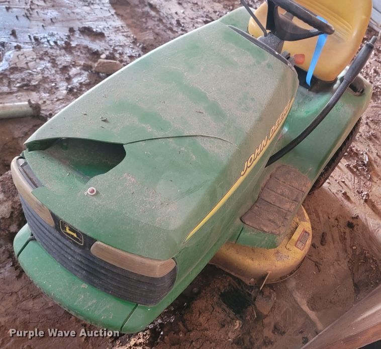 image for item MB9795 John Deere  lawn mower