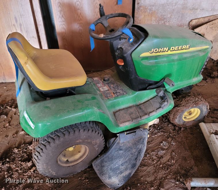 image for item MB9795 John Deere  lawn mower