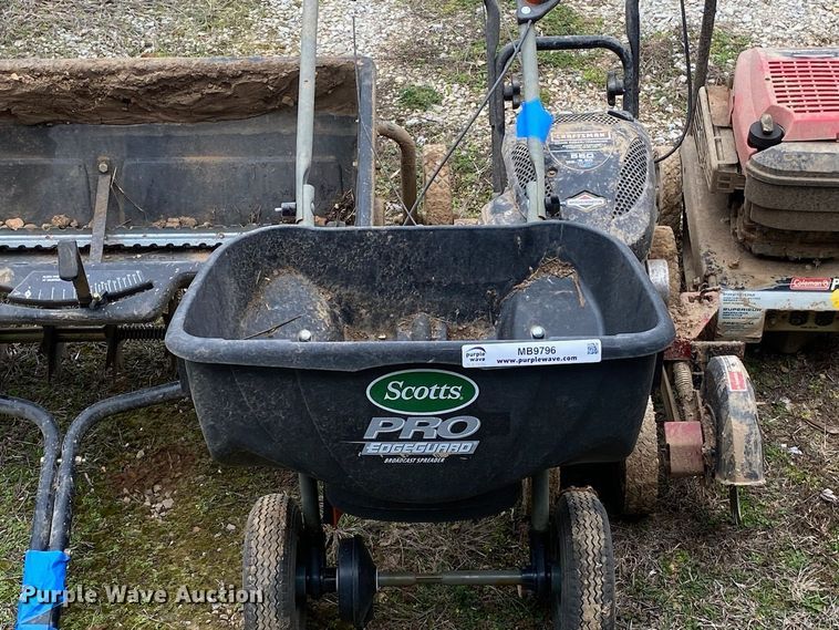 image for item MB9796 Lawn and garden equipment