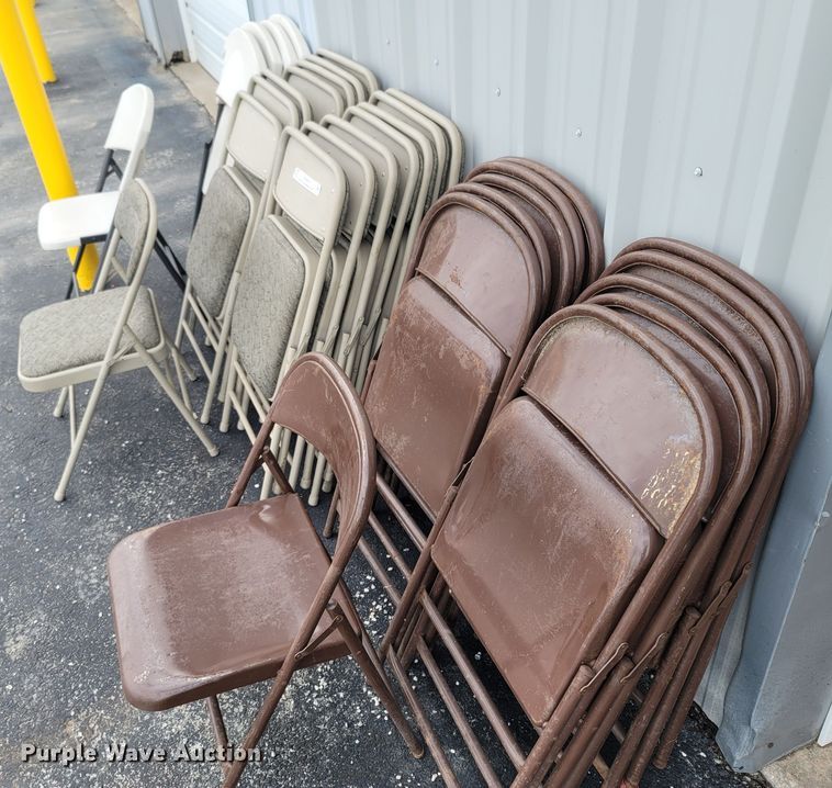 image for item MB9801 (30) folding chairs