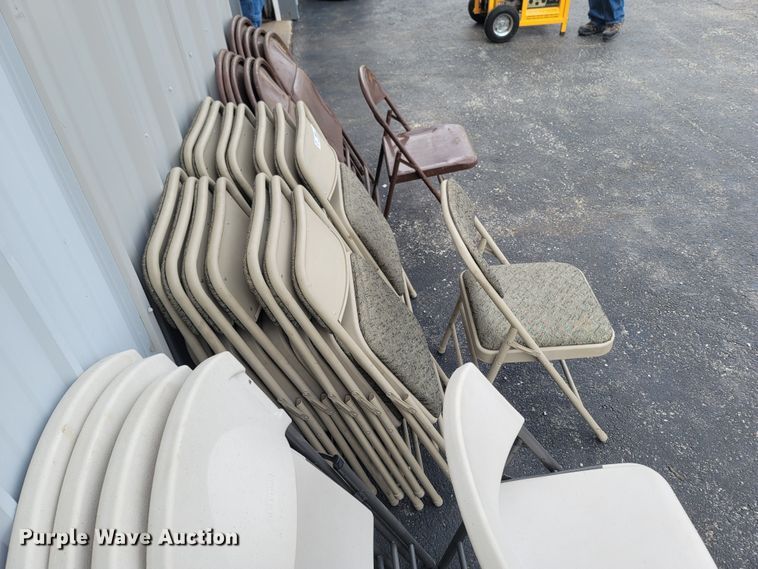 image for item MB9801 (30) folding chairs