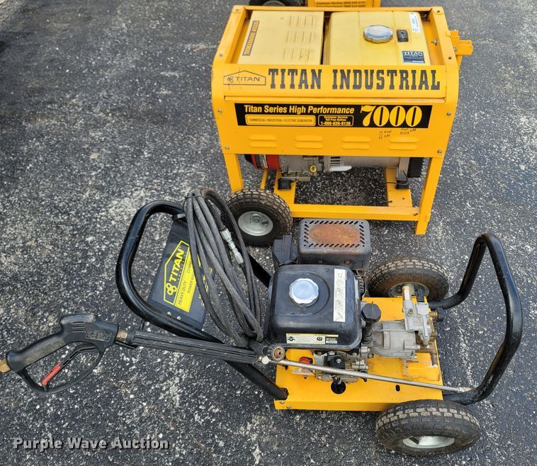 image for item MB9803 Titan 7000  generator