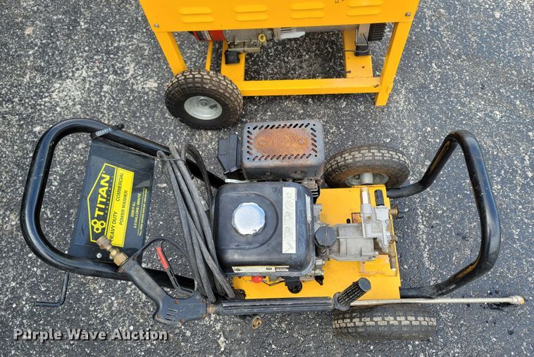 image for item MB9803 Titan 7000  generator