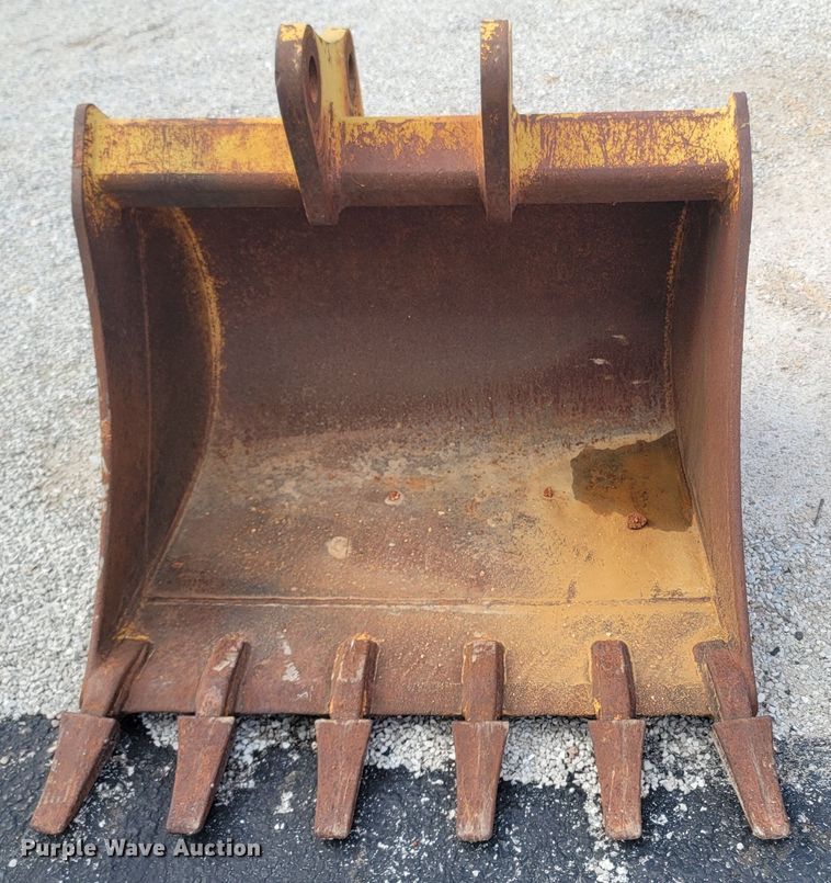 image for item MB9804 CP 36049 Deere-310SG  backhoe bucket