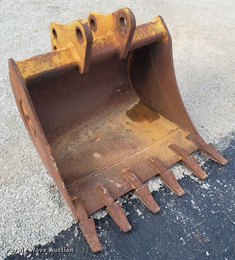 image for item MB9804 CP 36049 Deere-310SG  backhoe bucket