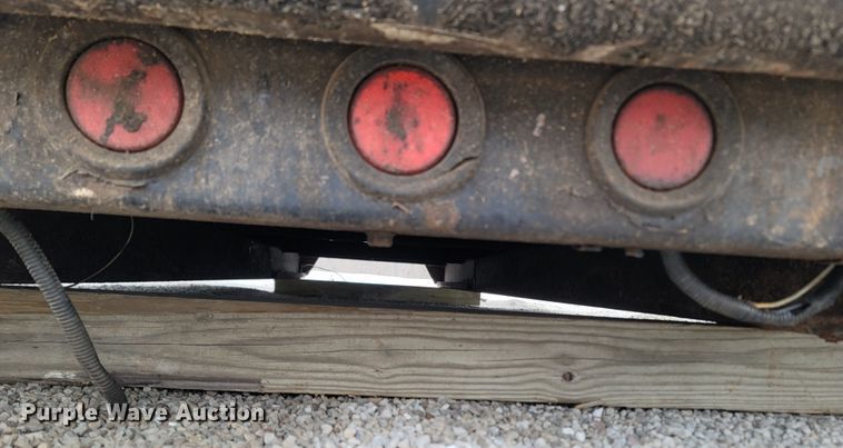 image for item MB9806 Knapheide  dump bed