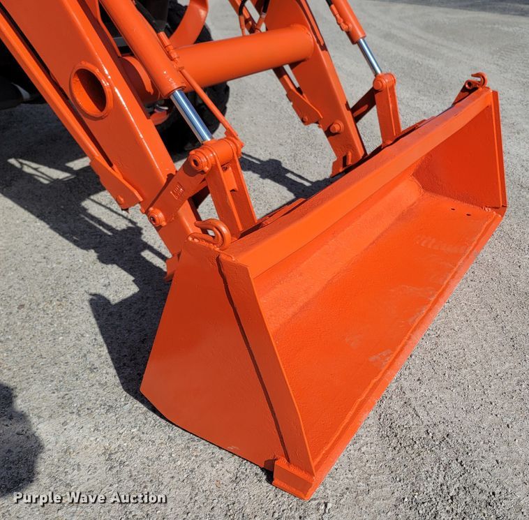 image for item MB9807 Kubota L4740D  MFWD tractor