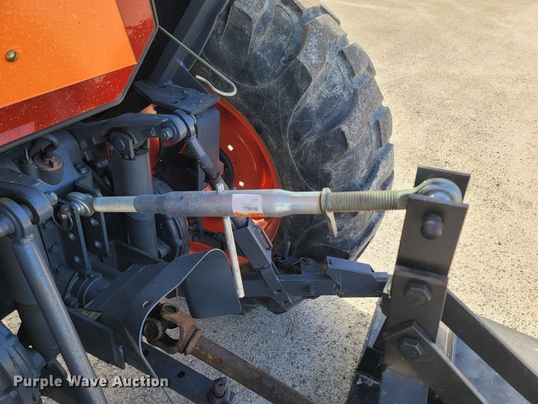 image for item MB9807 Kubota L4740D  MFWD tractor