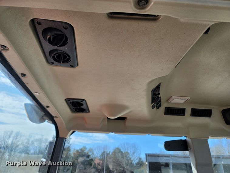 image for item MB9807 Kubota L4740D  MFWD tractor