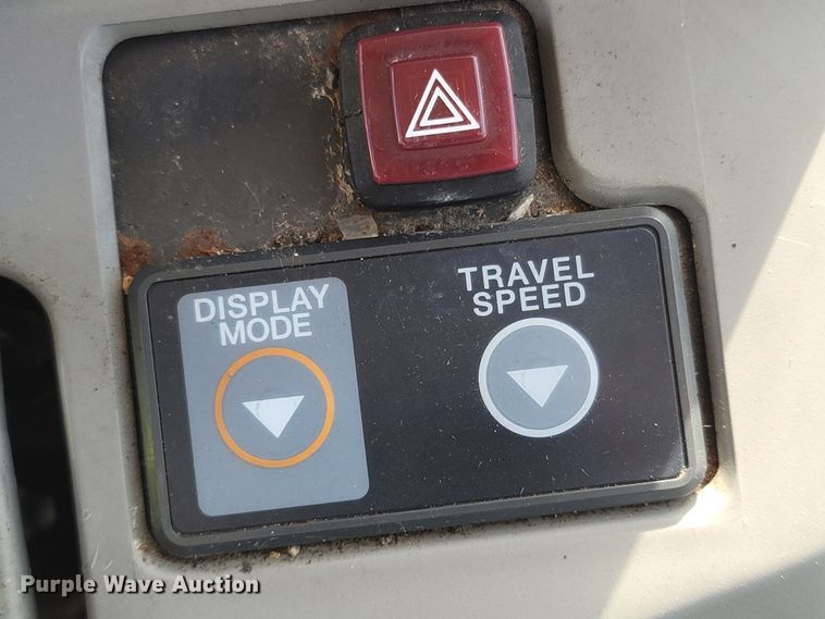 image for item MB9807 Kubota L4740D  MFWD tractor