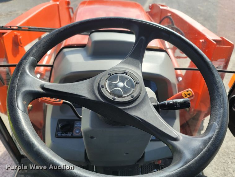 image for item MB9807 Kubota L4740D  MFWD tractor