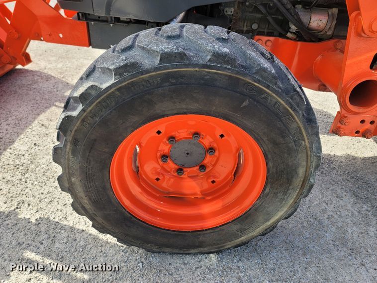 image for item MB9807 Kubota L4740D  MFWD tractor
