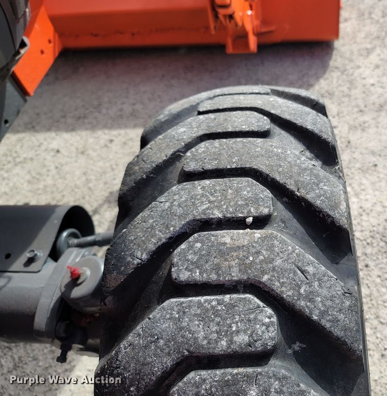 image for item MB9807 Kubota L4740D  MFWD tractor