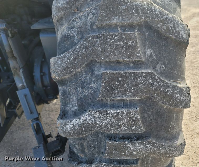 image for item MB9807 Kubota L4740D  MFWD tractor