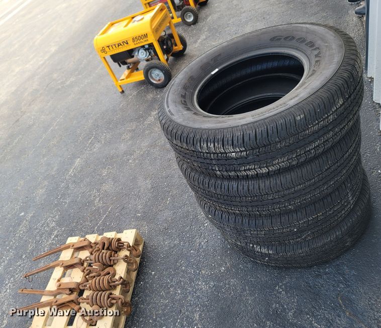 image for item MB9808 Titan 8500  generator