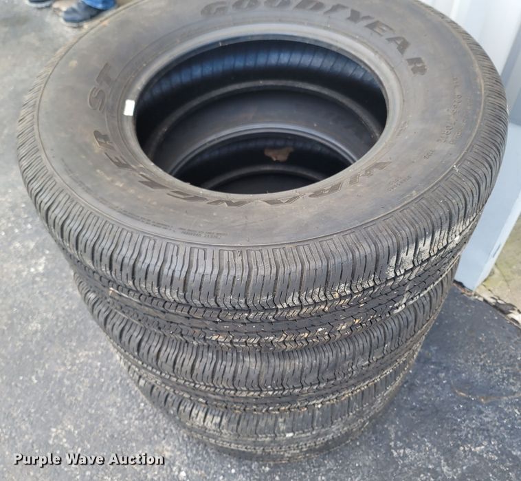 image for item MB9808 Titan 8500  generator