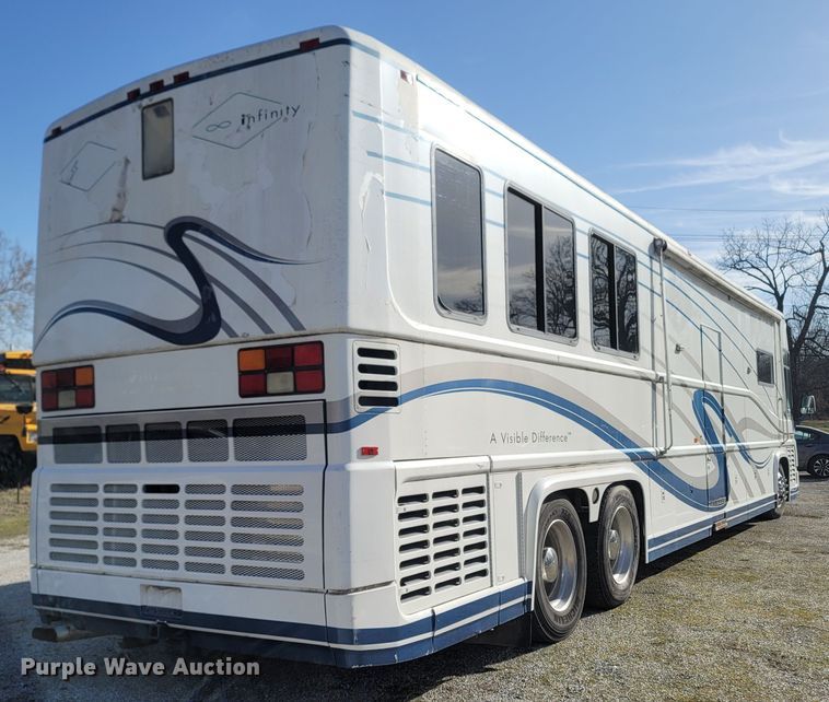 image for item MB9825 1998 Newell  RV