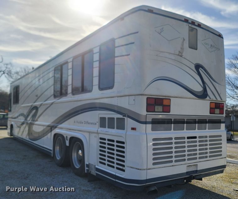 image for item MB9825 1998 Newell  RV