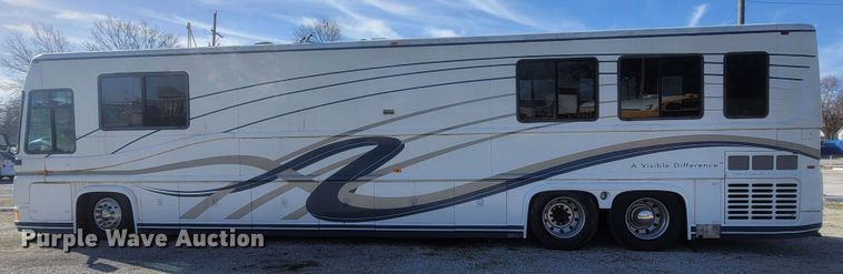 image for item MB9825 1998 Newell  RV