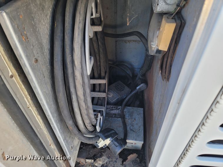 image for item MB9825 1998 Newell  RV