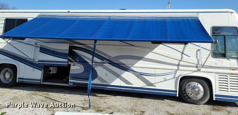 image for item MB9825 1998 Newell  RV