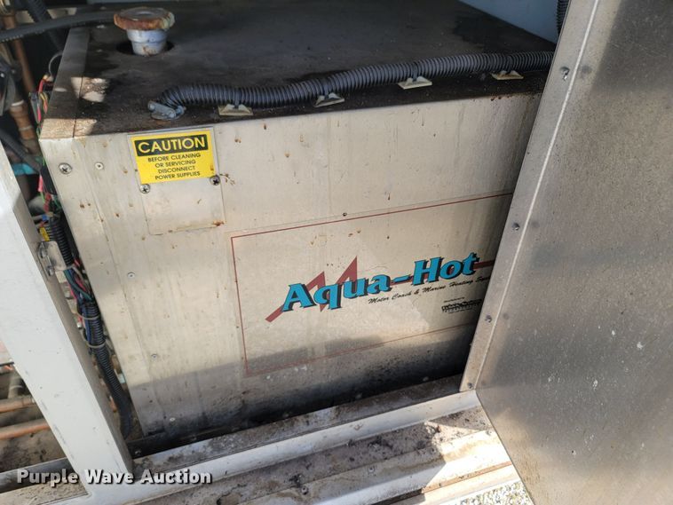 image for item MB9825 1998 Newell  RV