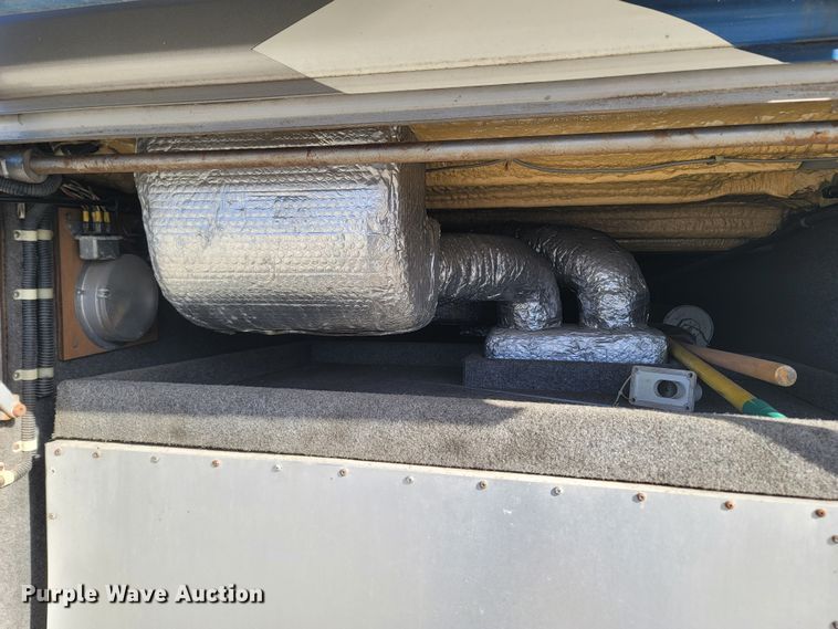 image for item MB9825 1998 Newell  RV