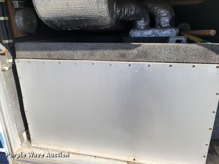 image for item MB9825 1998 Newell  RV