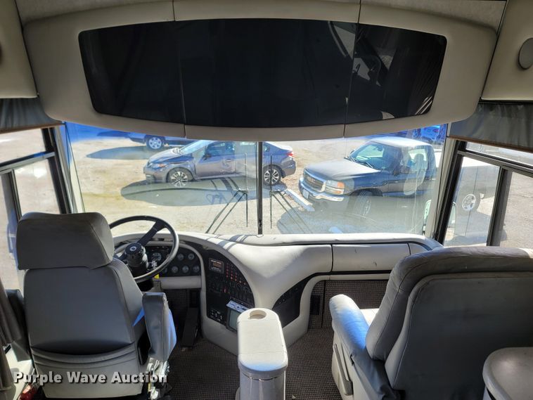 image for item MB9825 1998 Newell  RV