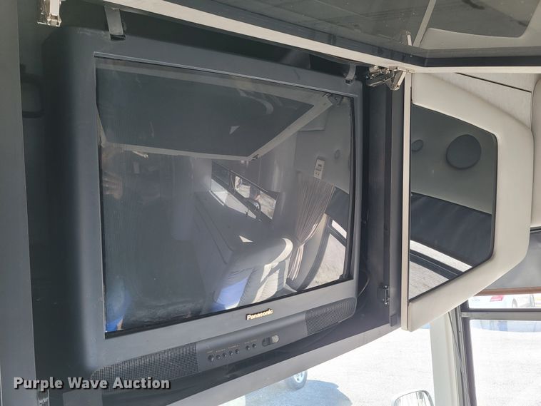 image for item MB9825 1998 Newell  RV