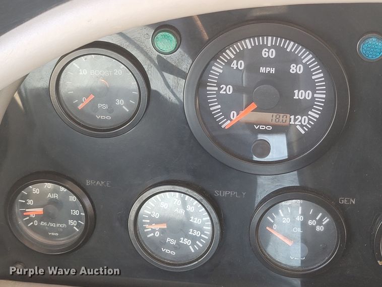 image for item MB9825 1998 Newell  RV