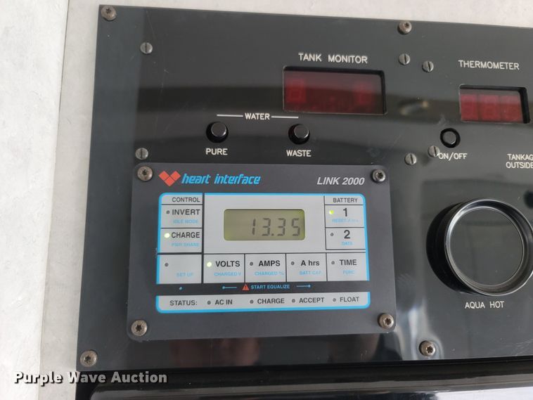 image for item MB9825 1998 Newell  RV