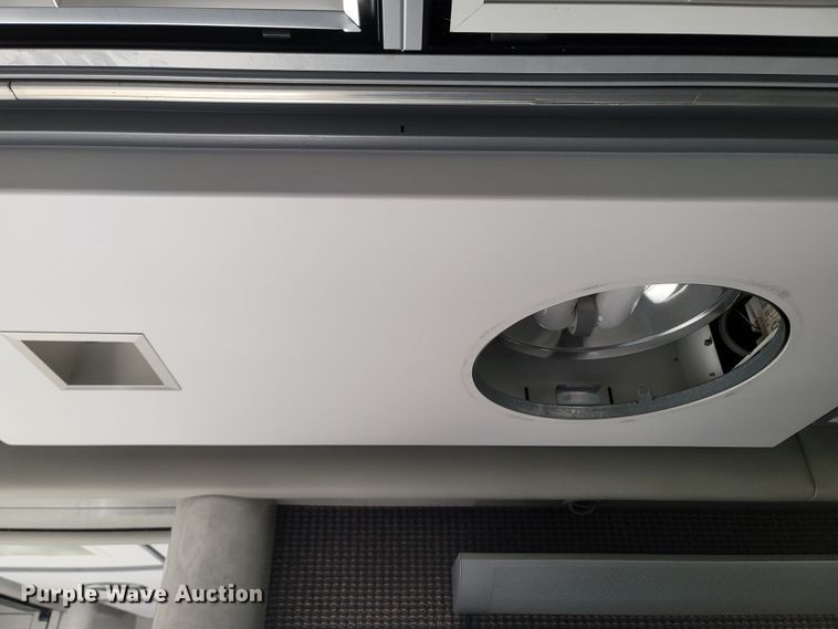 image for item MB9825 1998 Newell  RV