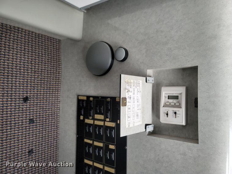 image for item MB9825 1998 Newell  RV