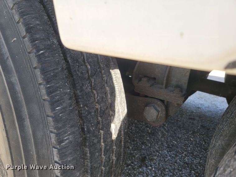 image for item MB9825 1998 Newell  RV