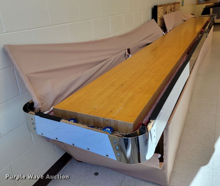 image for item MC9543 Shuffleboard table