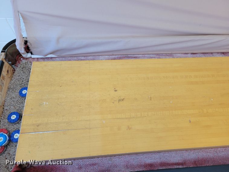 image for item MC9543 Shuffleboard table