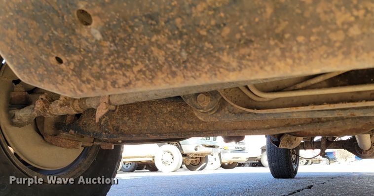 image for item MC9546 1995 Ford F150 XL  pickup truck