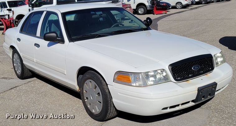 image for item MC9547 2010 Ford Crown Victoria Police Interceptor