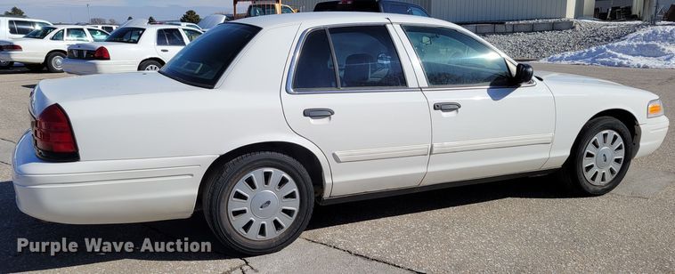 image for item MC9547 2010 Ford Crown Victoria Police Interceptor