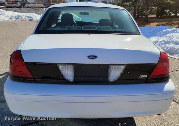 image for item MC9547 2010 Ford Crown Victoria Police Interceptor