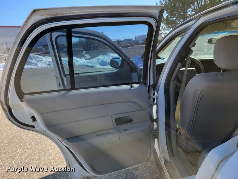 image for item MC9547 2010 Ford Crown Victoria Police Interceptor