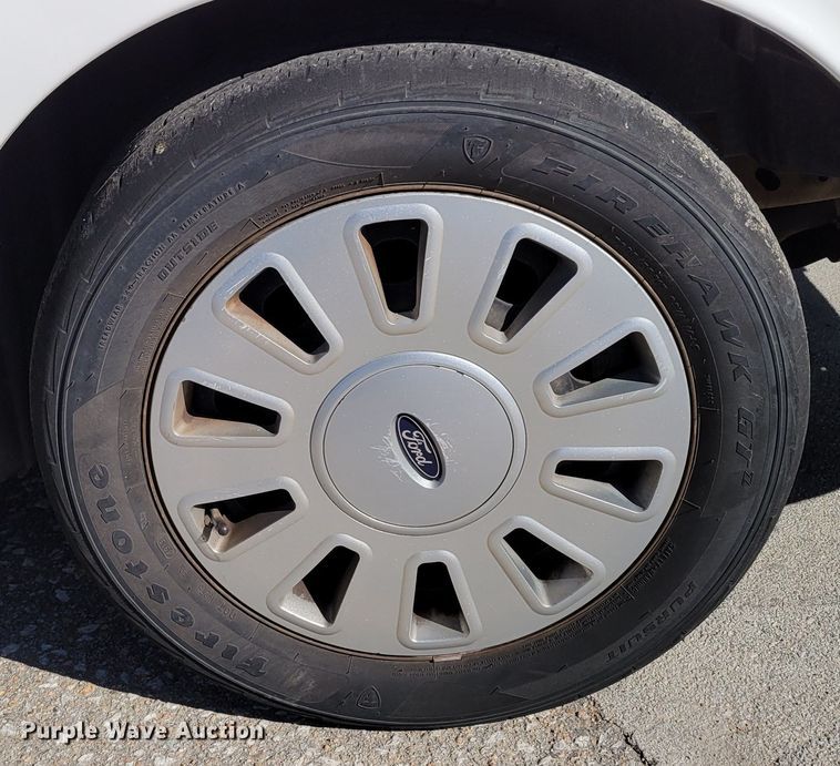 image for item MC9547 2010 Ford Crown Victoria Police Interceptor