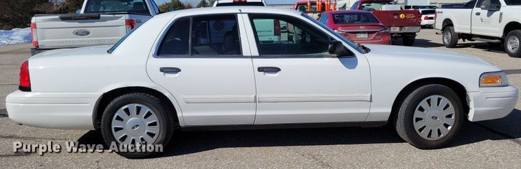 image for item MC9548 2010 Ford Crown Victoria Police Interceptor